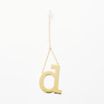 イニシャルピアス　d