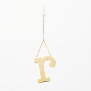 イニシャルピアス　r