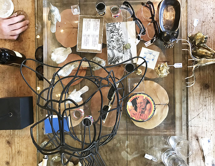 大ぶり片耳イニシャルピアス shinono　アンティークショップTEC TAILさんの画像