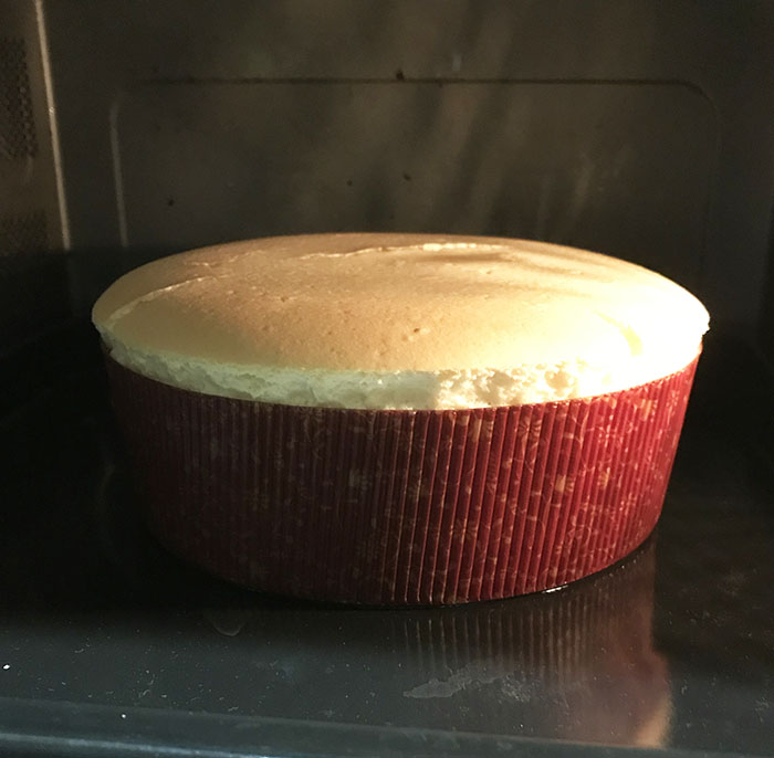 大ぶり・片耳イニシャルピアス の私が作るチーズケーキの画像2
