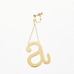 イニシャル ピアス・イヤリングa