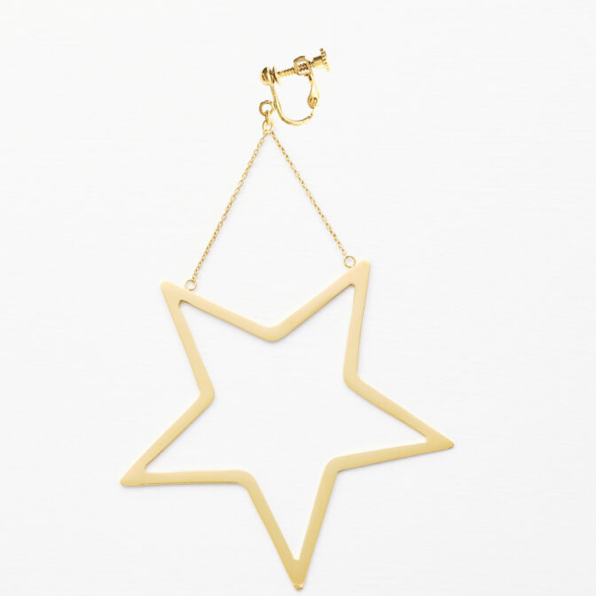 star ピアス